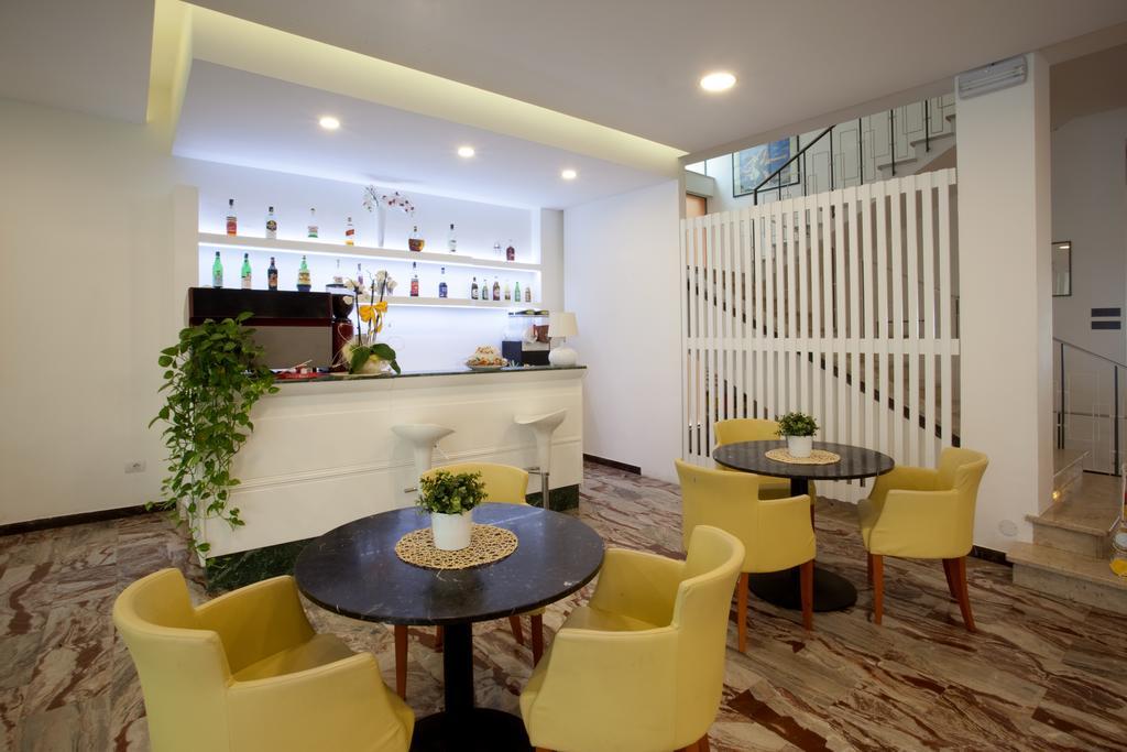 גביצ'ה מארה Hotel International מראה חיצוני תמונה