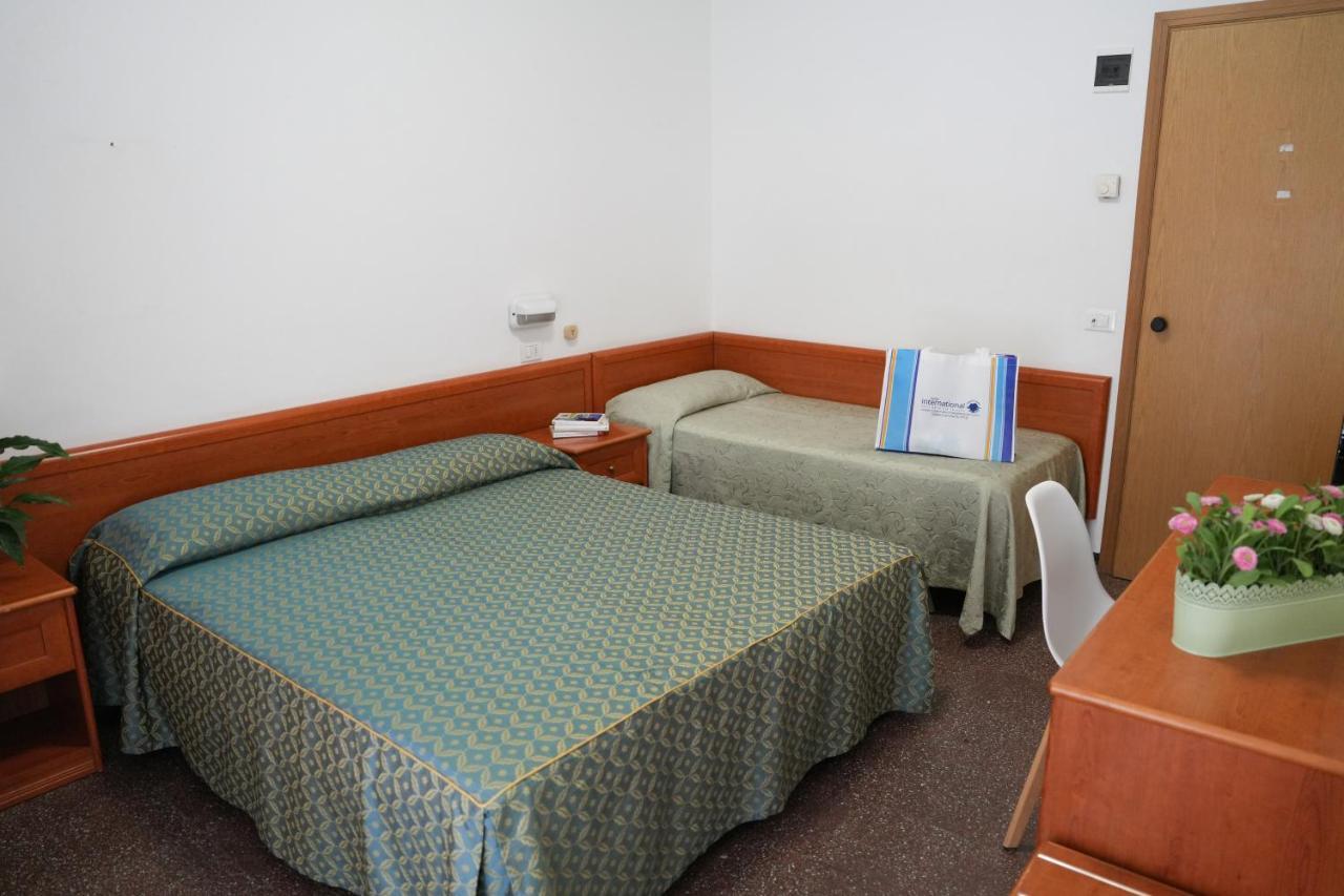 גביצ'ה מארה Hotel International מראה חיצוני תמונה