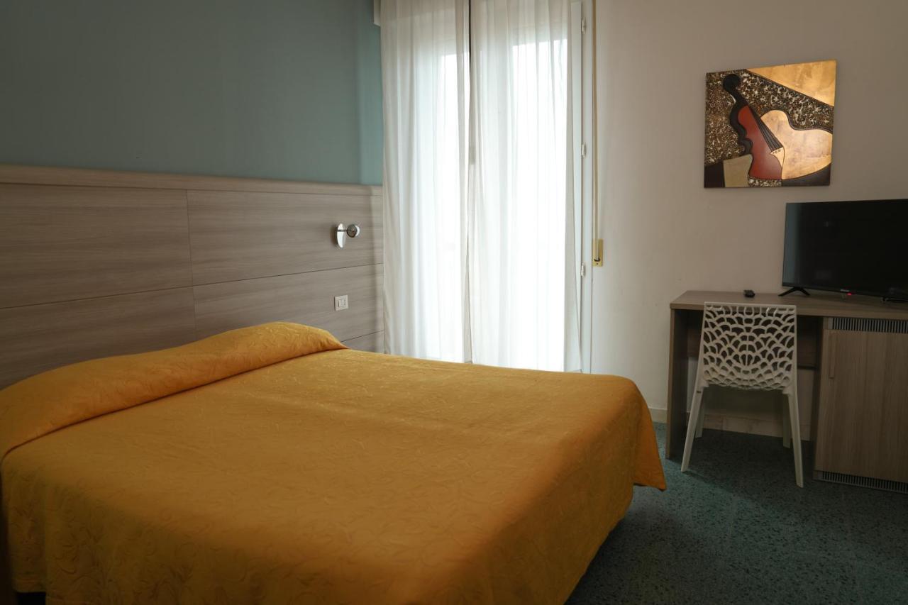 גביצ'ה מארה Hotel International מראה חיצוני תמונה