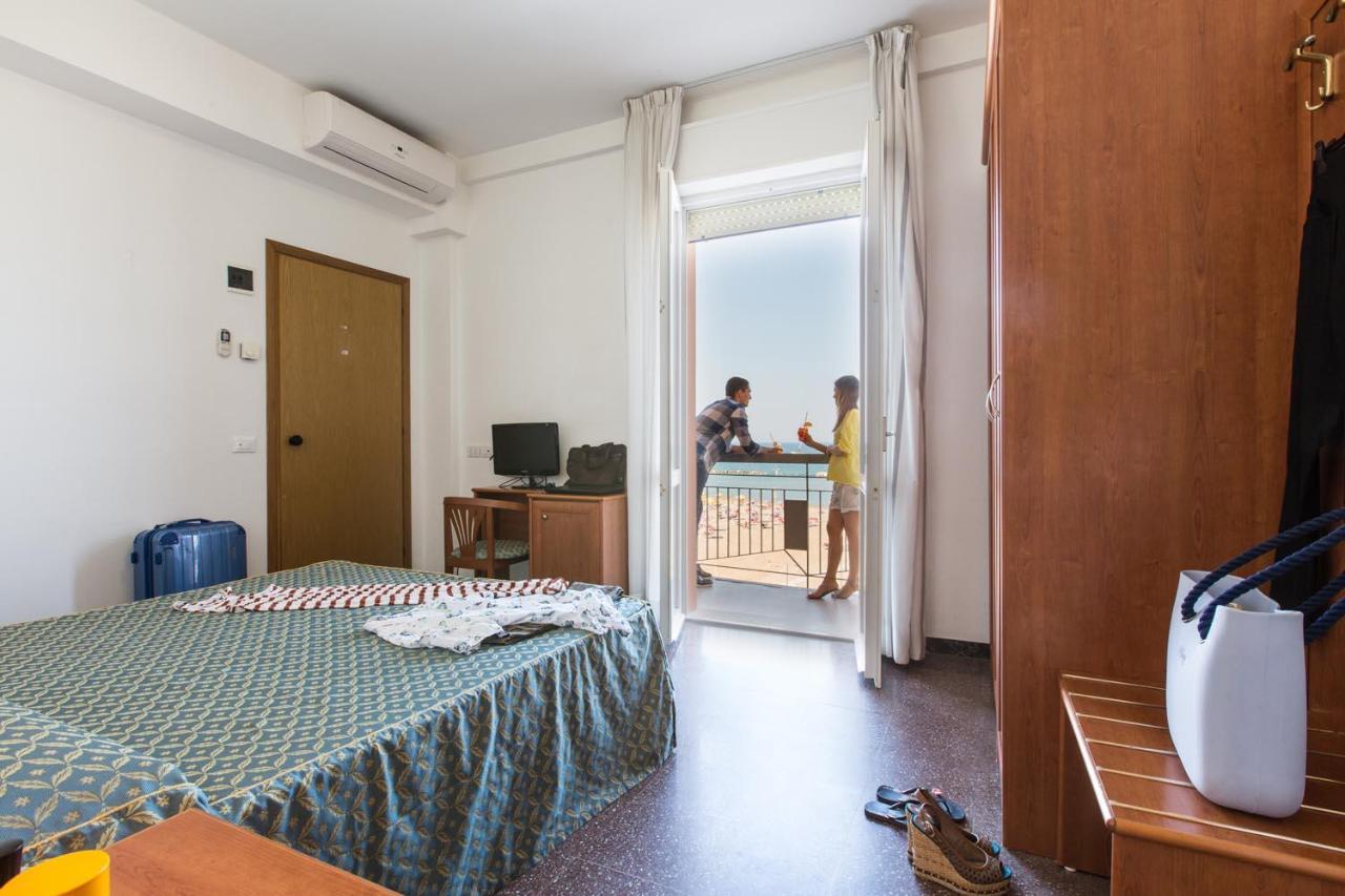 גביצ'ה מארה Hotel International מראה חיצוני תמונה